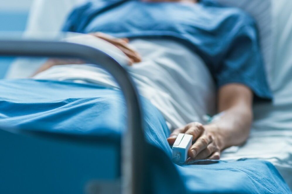 Nei casi gravi di danni fisici da parassiti, è necessario anche il ricovero in ospedale. 